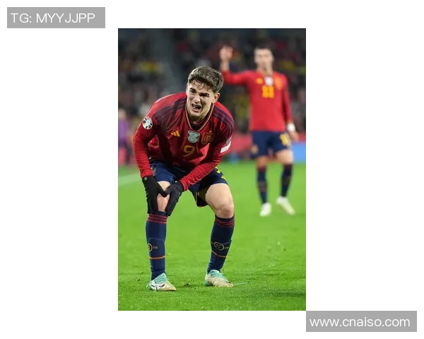 足球明星竖版门帘展现运动魅力与时尚风格的完美结合 足球明星竖版门帘展现运动魅力与时尚风格的完美结合