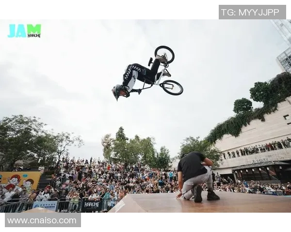 世界滑板锦标赛特别报道：杭州极限运动队的转型之路